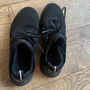 Nike Presto black shoes